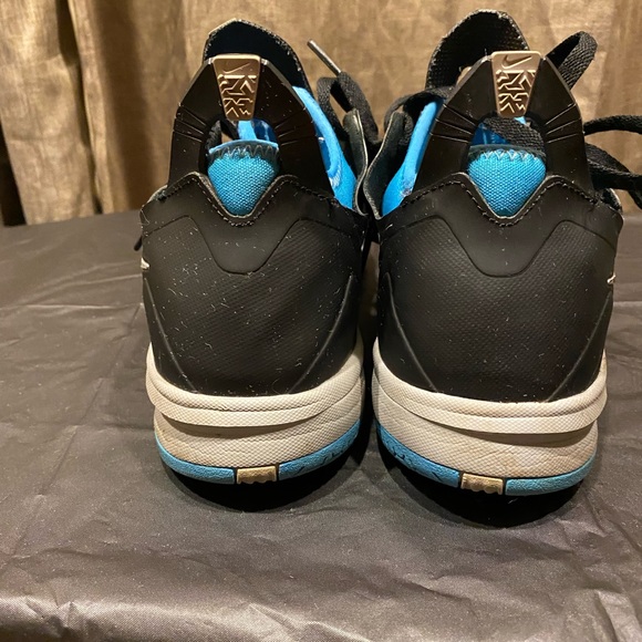 Nike Crusader Basketball Sneakers - Picture 4 of 6